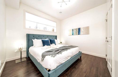 Jasper Place Apartamento | Chic Suite - Long Stays - King Bed - Fireplace & WiFi