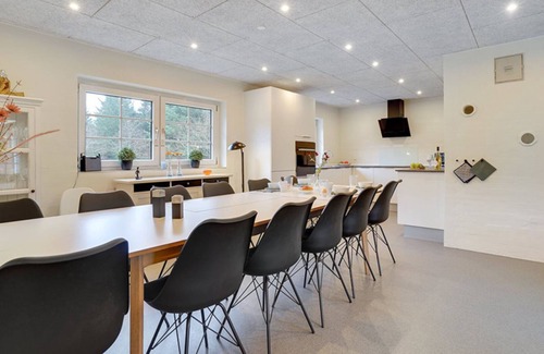 Øby Casa | Chic thatched house on a huge natural plot with indoor pool