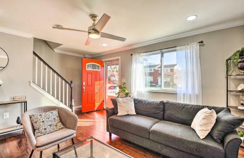 Beechfield Casa | Chic Townhome with Deck 6 Mi to Dtwn Baltimore
