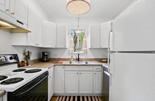 Spokane Casa | Chic Townhouse in Northtown