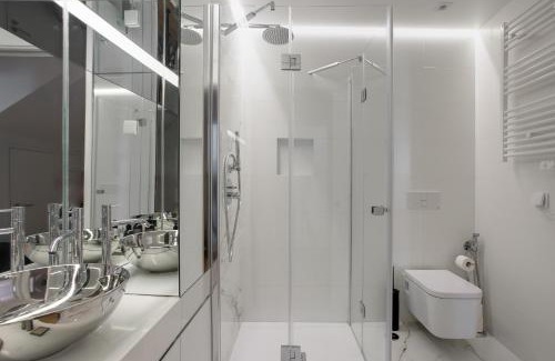 Lisbon Old Town Apartamento | Chic & Trendy T.M. Flat