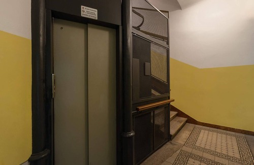 Trieste Old Town Apartamento | Chic Trieste Gem