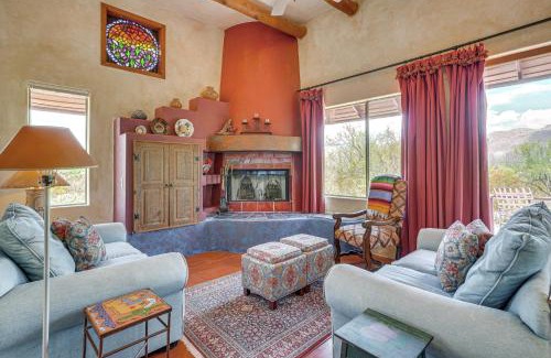 Tanque Verde Casa | Chic Tucson Casita with Deck and Panoramic Views!