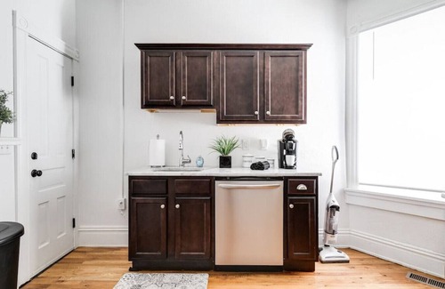 Church Hill Apartamento | Chic Urban Couples Retreat: Perfect Getaway 'n RVA