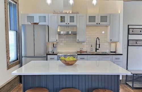 Big Timber Apartamento | Chic Urban One-Bedroom Loft in downtown Big Timber w/ Recreation All Around