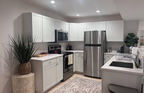 Eckington Apartamento | Chic Urban Retreat in Washington DC: Near National Mall-Convention Center
