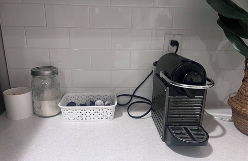Eckington Apartamento | Chic Urban Retreat in Washington DC: Near National Mall-Convention Center
