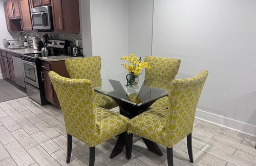 Eckington Apartamento | Chic Urban Retreat in Washington DC: Near National Mall-Convention Center
