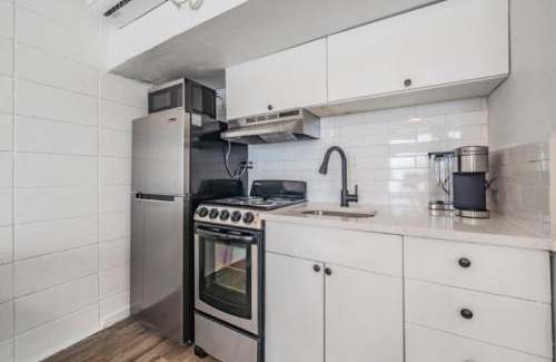 St. Petersburg - Clearwater Apartamento | Chic Urban Studio - Explore Downtown St. Pete