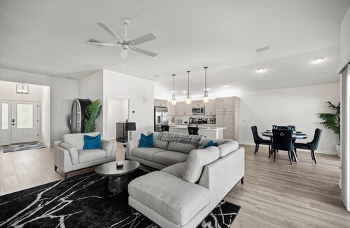 Sumter County Casa | Chic Villages 3BR | King Suite | Patio & Golf Cart