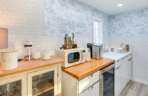 Ellsworth Cabaña | Chic Waterfront Cottage Near Acadia National Park!