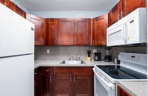 Coral Shores Apartamento | Chic Zebra Condo - Prime Fort Lauderdale Spot