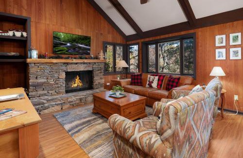 Big Canoe Casa | Chicadees Lake Lookout - A wood-burning fireplace, beautiful lake views, king and queen bedrooms, deck dining, and easy access t