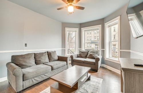 Greater Grand Crossing Apartamento | Chicago Apt 3 Mi to Lake Michigan!