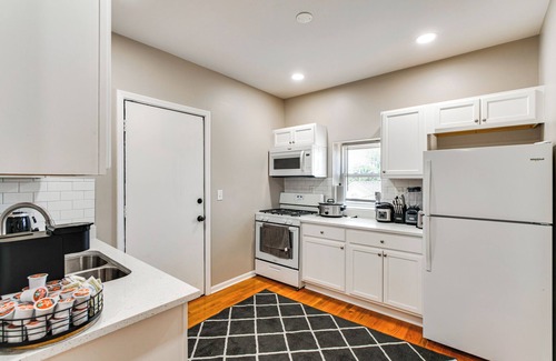 Tri-Taylor Apartamento | Chicago Apt: Near Stadiums & Dtwn