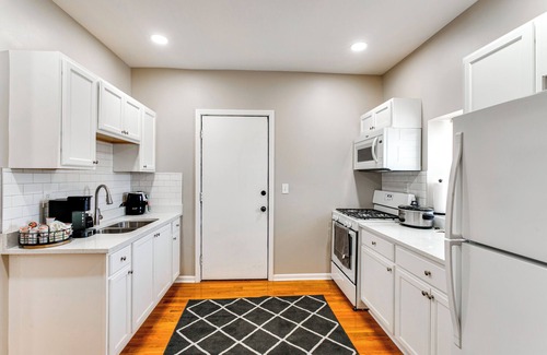 Tri-Taylor Apartamento | Chicago Apt: Near Stadiums & Dtwn
