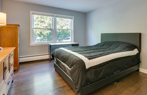 Norwood Park West Condominio | Chicago Condo < Half-Mi to Ascension Resurrection!