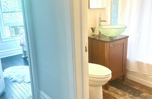 Wilmette Apartamento | Chicago North Shore Close to NWU + Downtown + Beach + Restaurants + Train