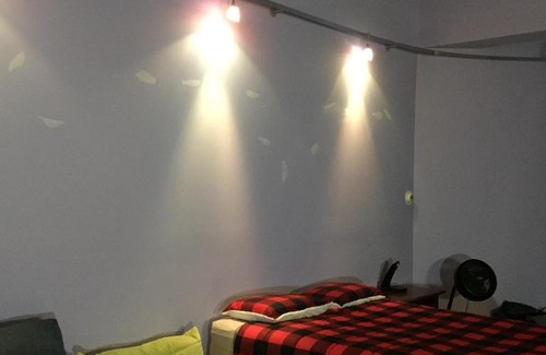 Pulaski Park Casa | Chicago Quick Stay