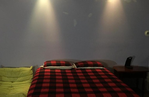 Pulaski Park Casa | Chicago Quick Stay