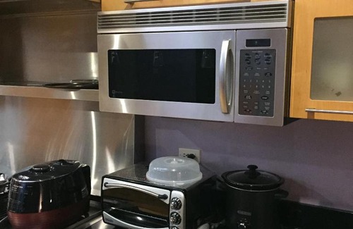 Pulaski Park Casa | Chicago Quick Stay