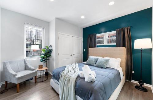 West Town Casa | Chicago Treasure 4 Bed Getaway