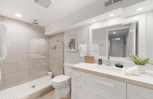 West Town Casa | Chicago Treasure 4 Bed Getaway