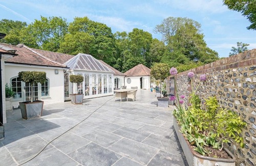 Chichester Casa | Chichester Lodge