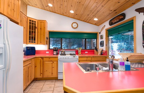 West Meadows Casa | Chicken Feathers Left Wing