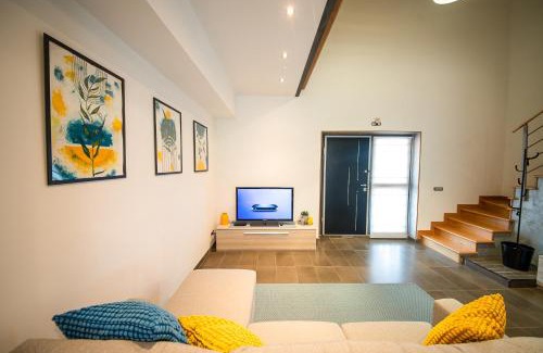Introdacqua Casa | Chico's House - Free Bike Parking - 5 minutes from Sulmona