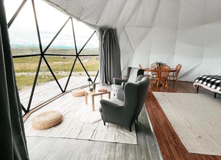 Cardston County Otro | Chief Mountain Cabins
