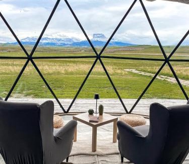 Cardston County Otro | Chief Mountain Cabins