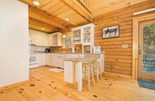 Farmington Cabina | del Jefe de OVR Nemacolin Logia! Capacidad para 14 personas, en Stony Creek Tenedor! Hot Tub!