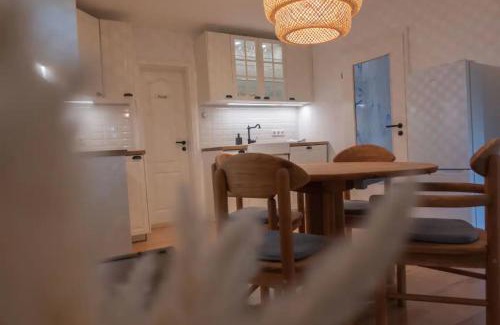 Seeon-Seebruck Apartamento | Chiemsee Schwanenloft