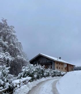 Bernau am Chiemsee Apartamento | ChiemseeRefugium - Ferienwohnung Berg
