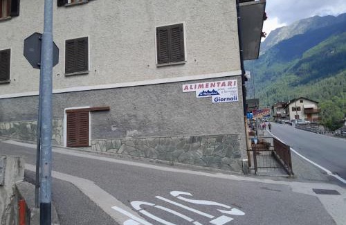 Chiesa in Valmalenco Apartamento | Chiesa in Valmalenco Vassalini 1