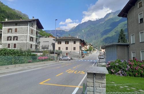 Chiesa in Valmalenco Apartamento | Chiesa in Valmalenco Vassalini 1
