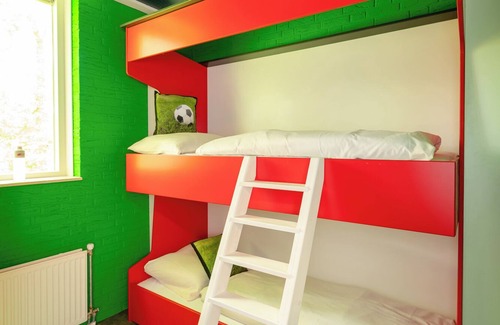 Zuna Complejo | Child Bungalow | FC Mölke Stadium | 6 People
