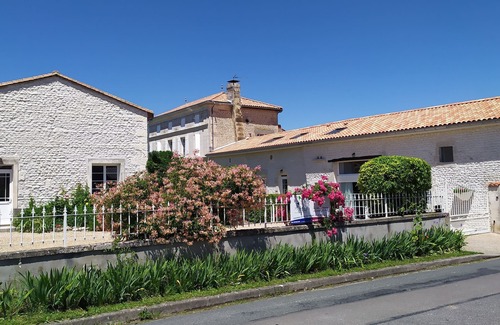 Saint-Seurin-de-Palenne Cabaña | Pâquerette