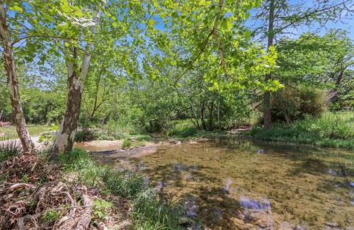 Wimberley Casa | Chili Pepper Falls