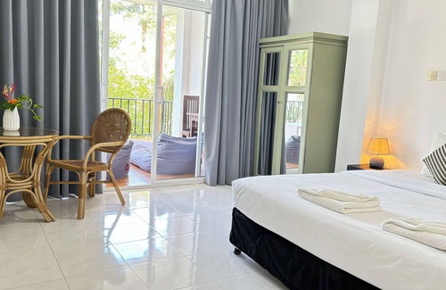 Hikkaduwa Hotel | Chill Hill Hikkaduwa Hotel