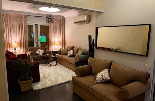 Al Duqqi Apartamento | Chill out, An Atmosphere of Sophistication Awaits You