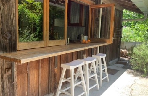 Bungwahl Cabina | Chill Out on the shores of the beautiful Myall Lake