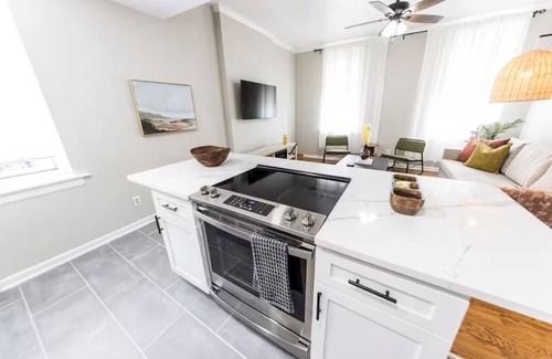 Soulard Apartamento | Chill Soulard Condo Across from Duke's