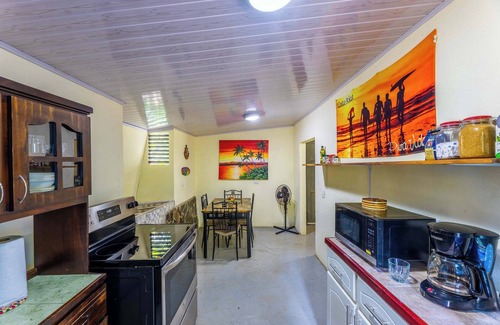Esterillos Oeste Casa | Chill Surf Getaway, 1 Min Walk to the Beach