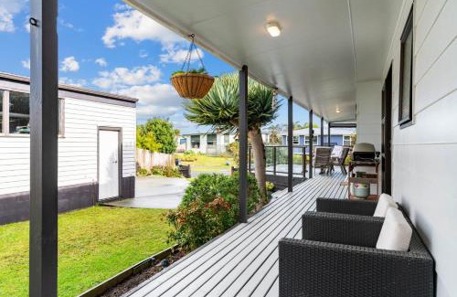 Mangawhai Heads Casa | Chillax - Mangawhai Heads Holiday Home