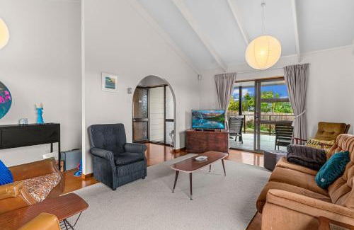 Mangawhai Heads Casa | Chillax - Mangawhai Heads Holiday Home