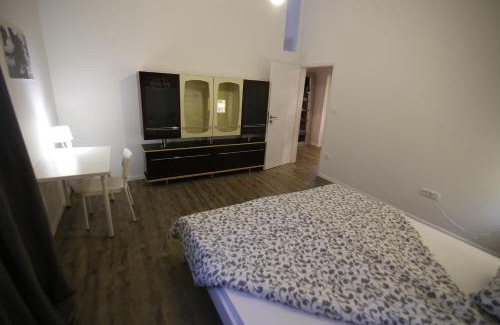 Siska District Apartamento | Chilly & Pepper's Home