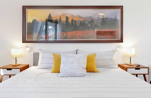 Whispering Forest Cabina | Chimney Peak Chalet #2048 by Big Bear Vacations