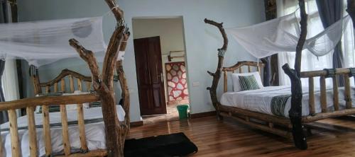 Kibale Complejo | Chimpanzee Capital Safari Lodge
